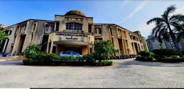 Govindbhai Jorabhai Patel, Ayurveda College and Research Centre