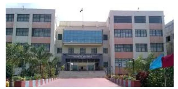Dr Vithalrao Vikhe Patil Medical College